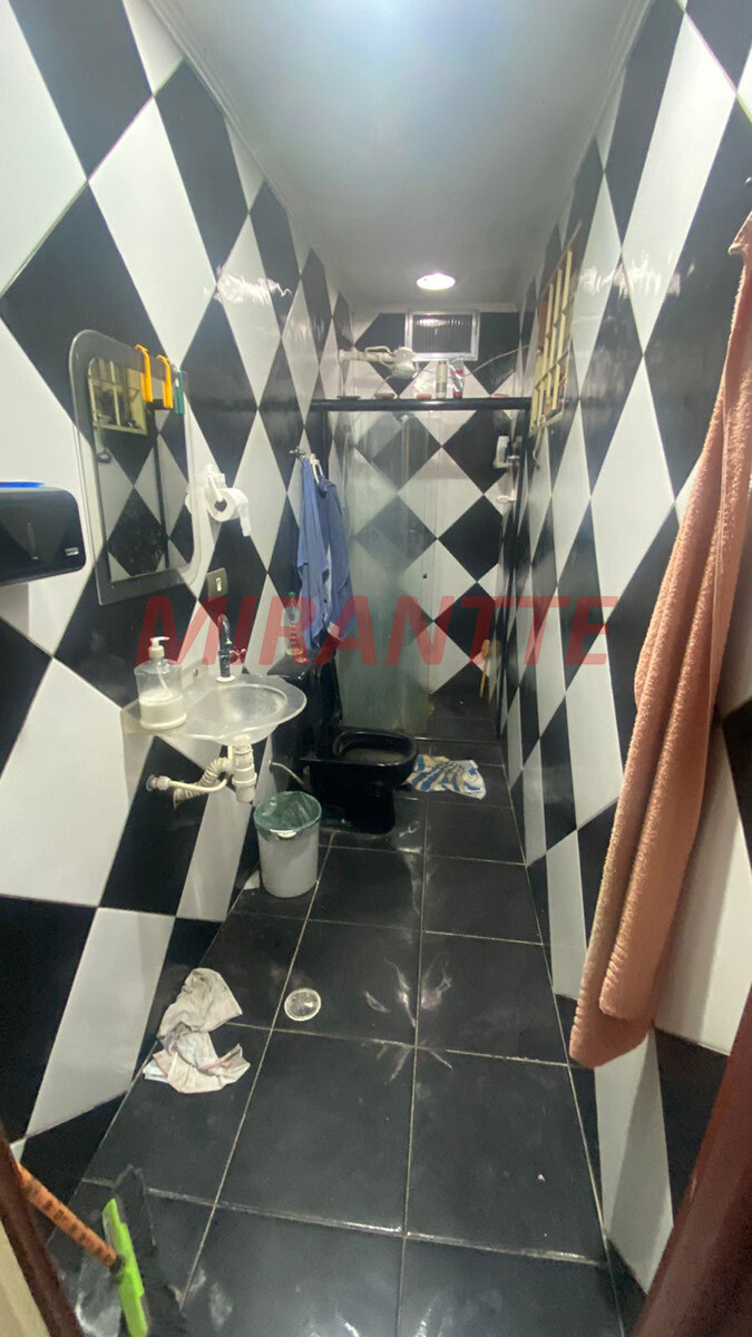 Sobrado de 131m² com 3 quartos em Vila Nivi