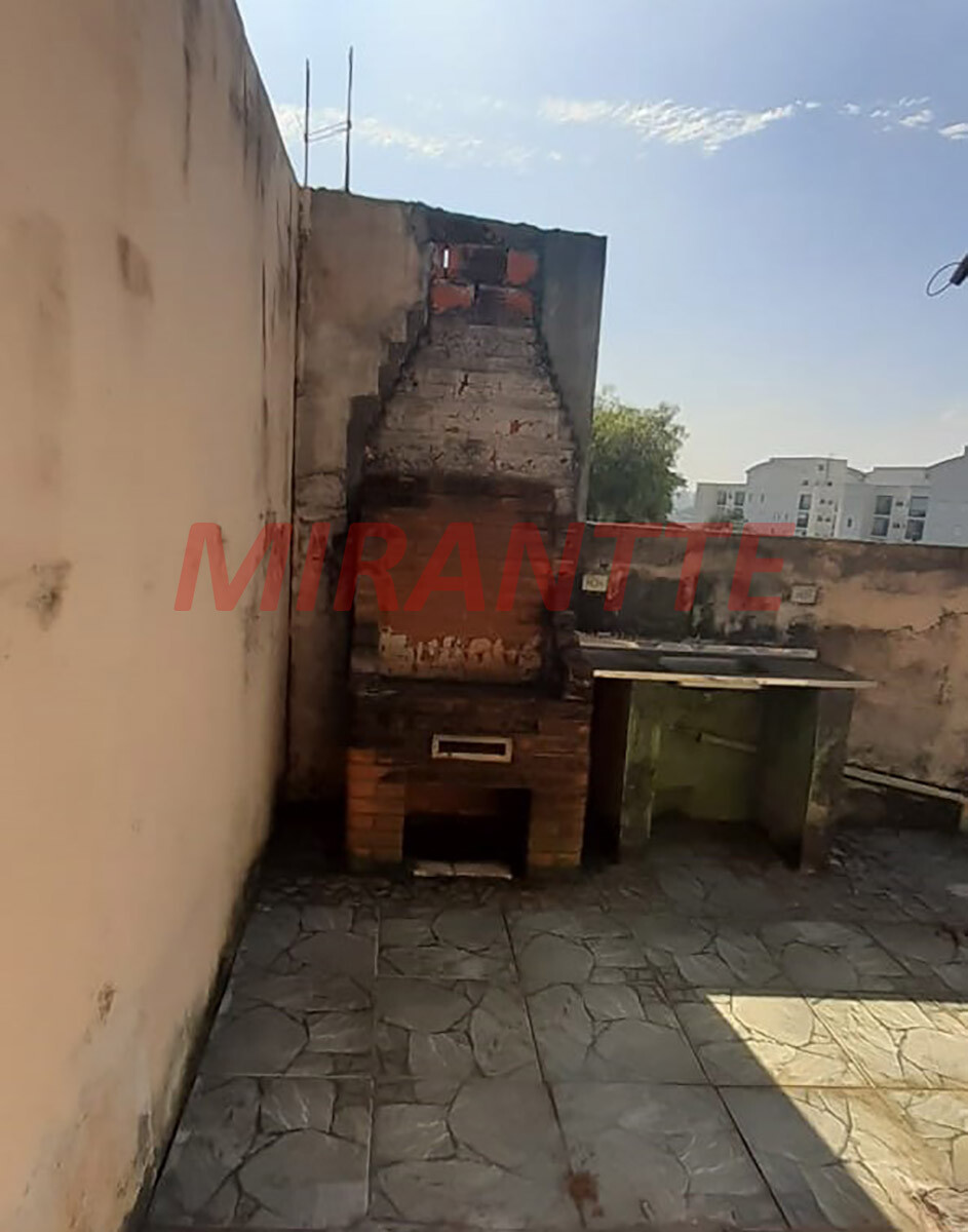 Sobrado de 131m² com 3 quartos em Vila Nivi