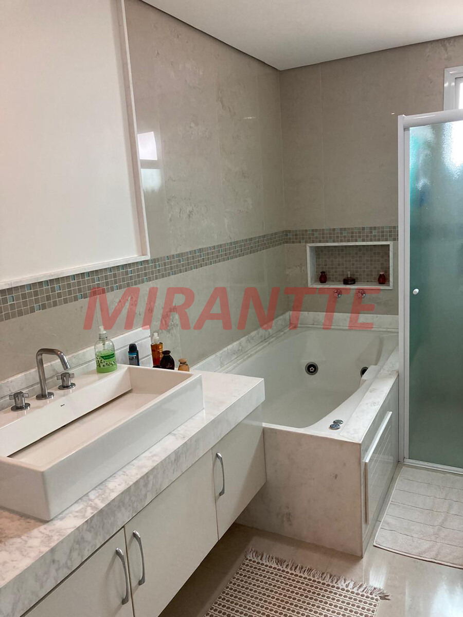 Apartamento de 235m² com 4 quartos em Santana