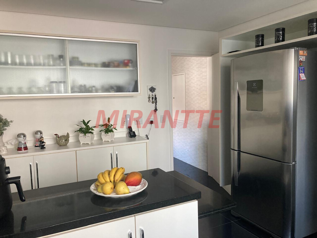 Apartamento de 235m² com 4 quartos em Santana