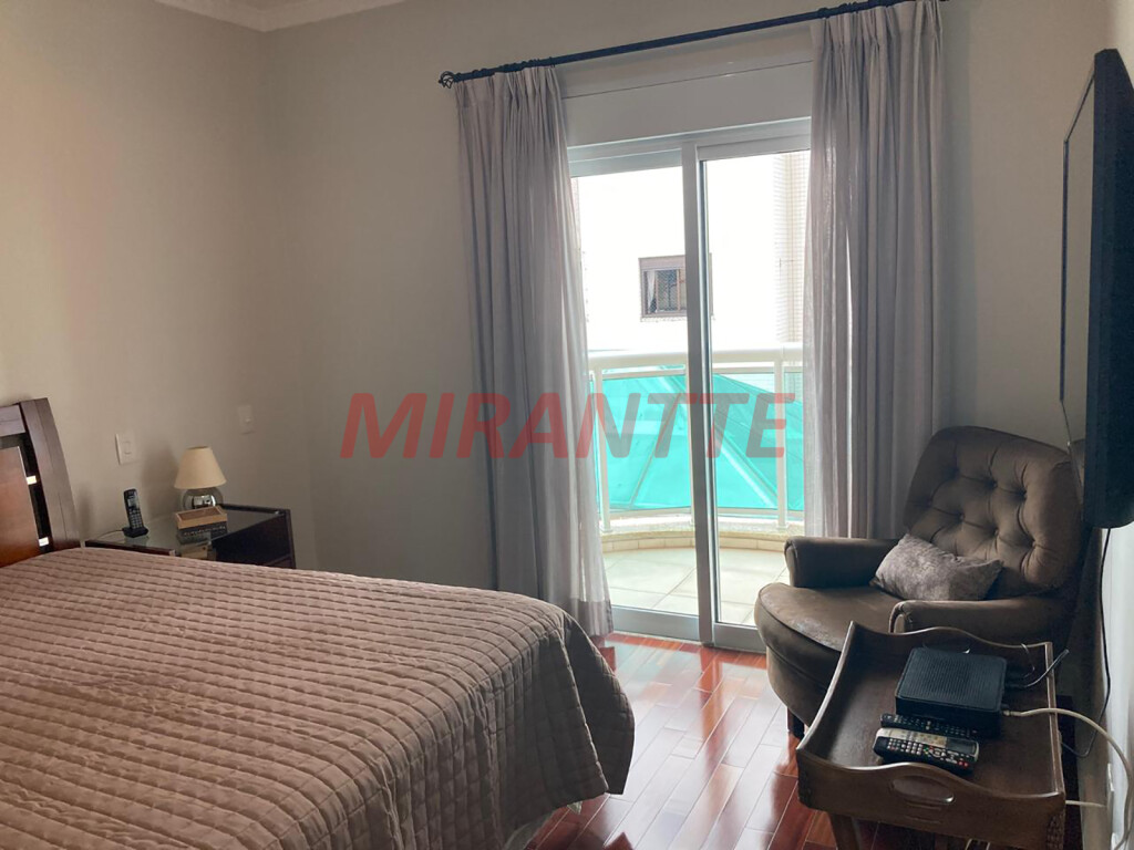 Apartamento de 235m² com 4 quartos em Santana