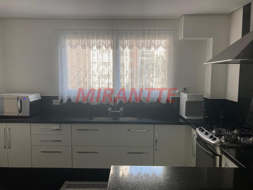 Apartamento de 235m² com 4 quartos em Santana