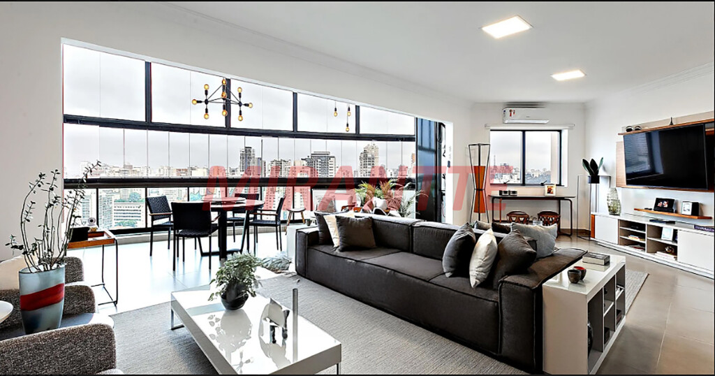 Cobertura duplex de 450m² com 5 quartos em Perdizes