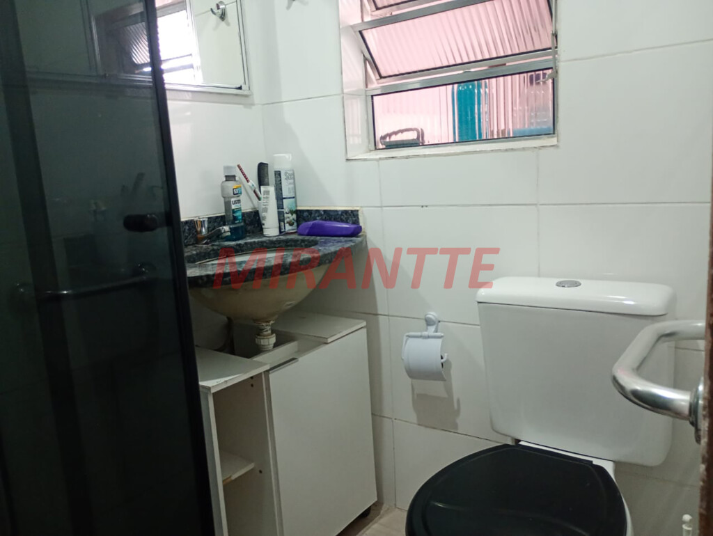 Sobrado com 3 quartos em Vila Ede