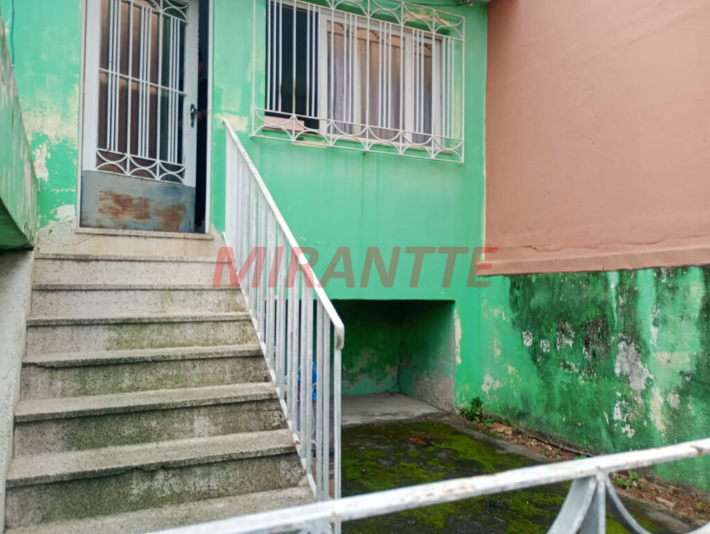 Sobrado com 3 quartos em Vila Ede