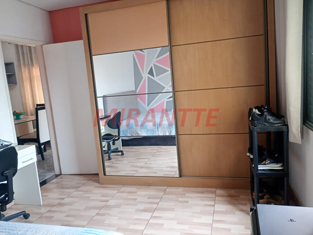 Sobrado com 3 quartos em Vila Ede