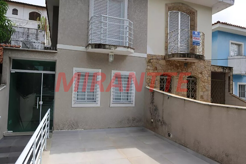 Sobrado de 136m² com 3 quartos em Santana