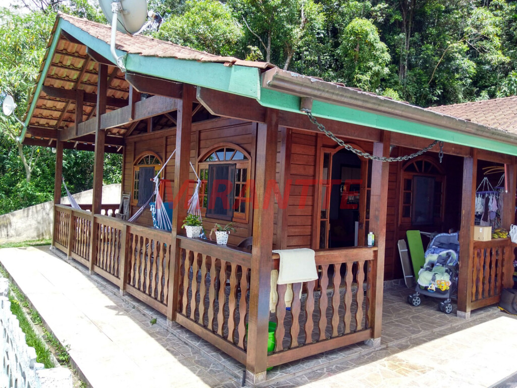 Casa terrea de 200m² com 3 quartos em SANTA INÊS