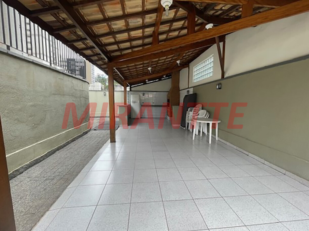 Apartamento de 95m² com 3 quartos em Água Fria