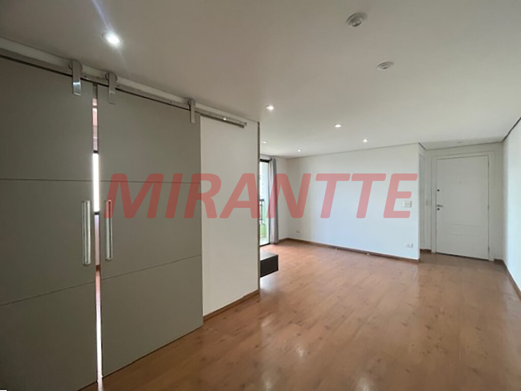 Apartamento de 95m² com 3 quartos em Água Fria