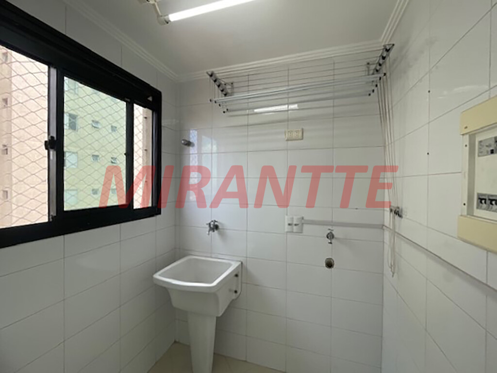 Apartamento de 95m² com 3 quartos em Água Fria