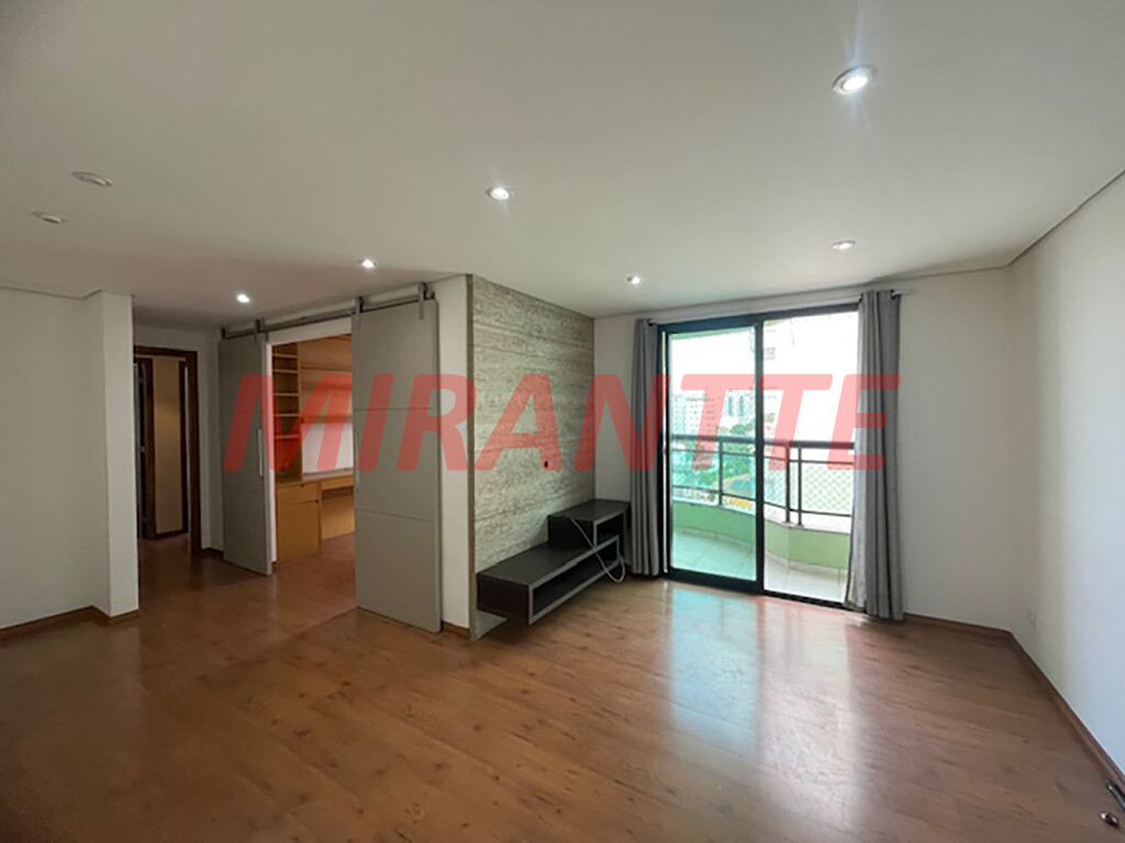 Apartamento de 95m² com 3 quartos em Água Fria