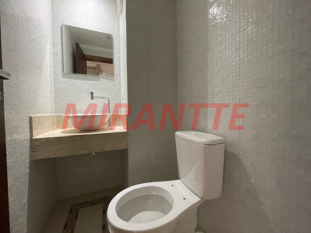 Apartamento de 95m² com 3 quartos em Água Fria