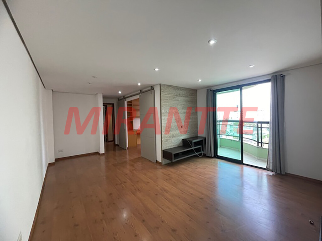 Apartamento de 95m² com 3 quartos em Água Fria
