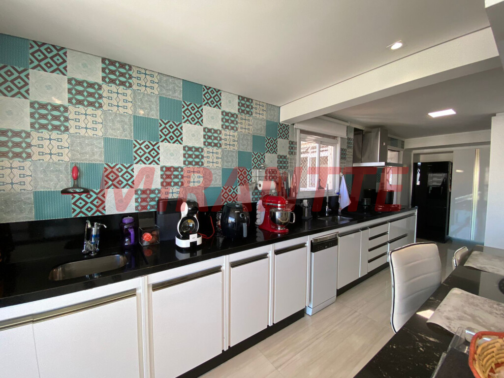 Apartamento de 139m² com 3 quartos em Santa Teresinha
