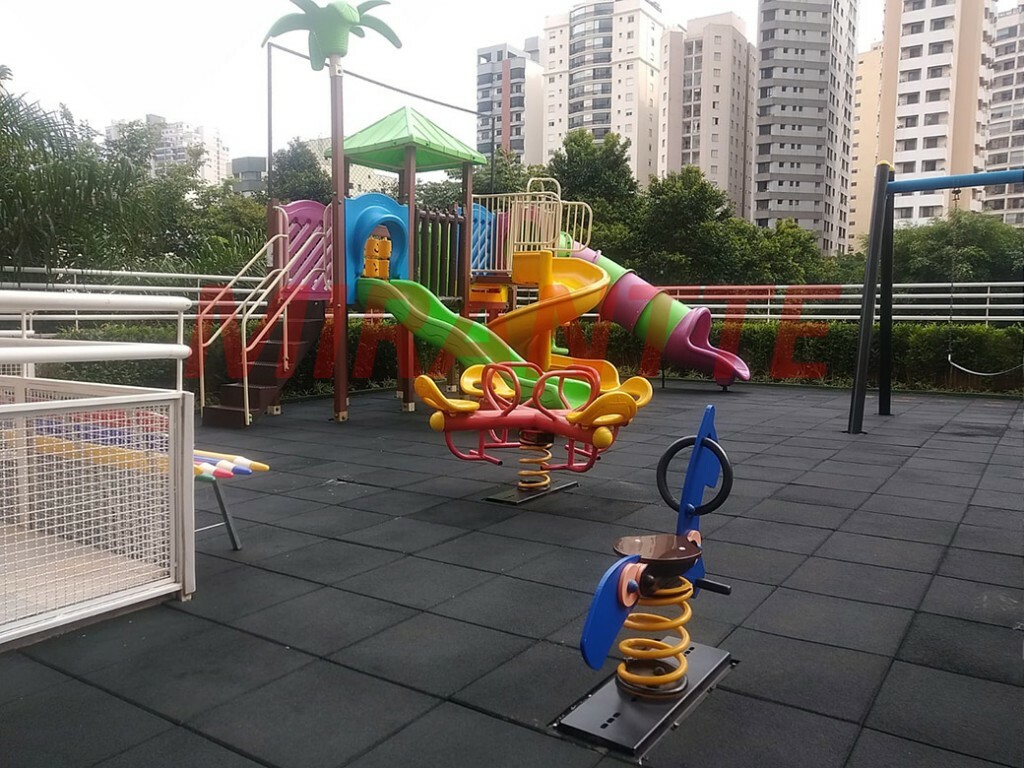 Apartamento de 139m² com 3 quartos em Santa Teresinha