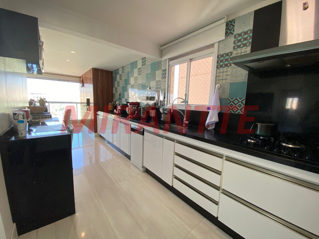 Apartamento de 139m² com 3 quartos em Santa Teresinha