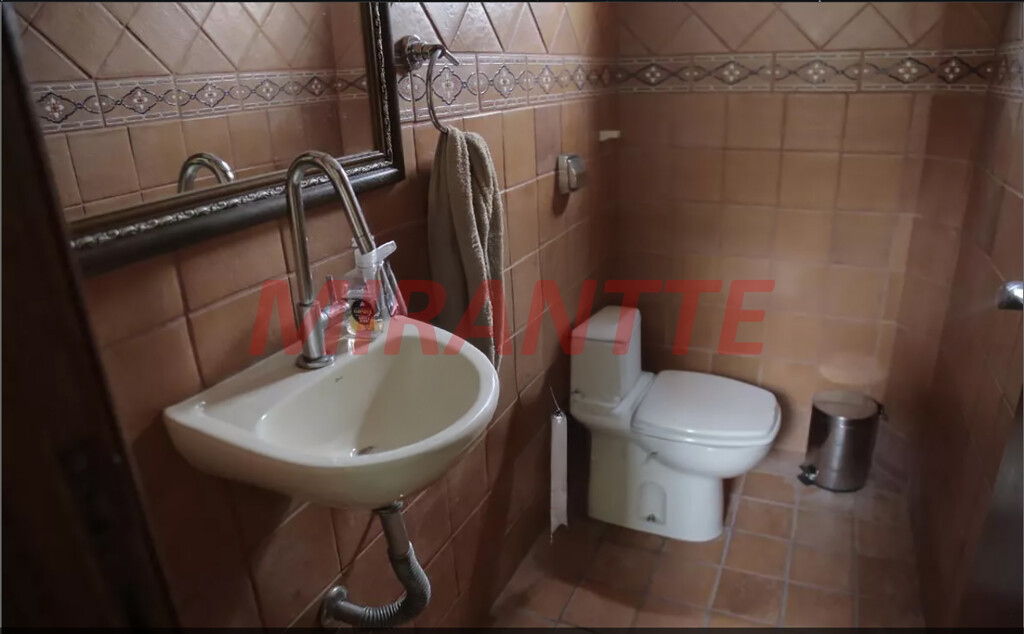 Casa terrea de 440m² com 4 quartos em Vila Carolina