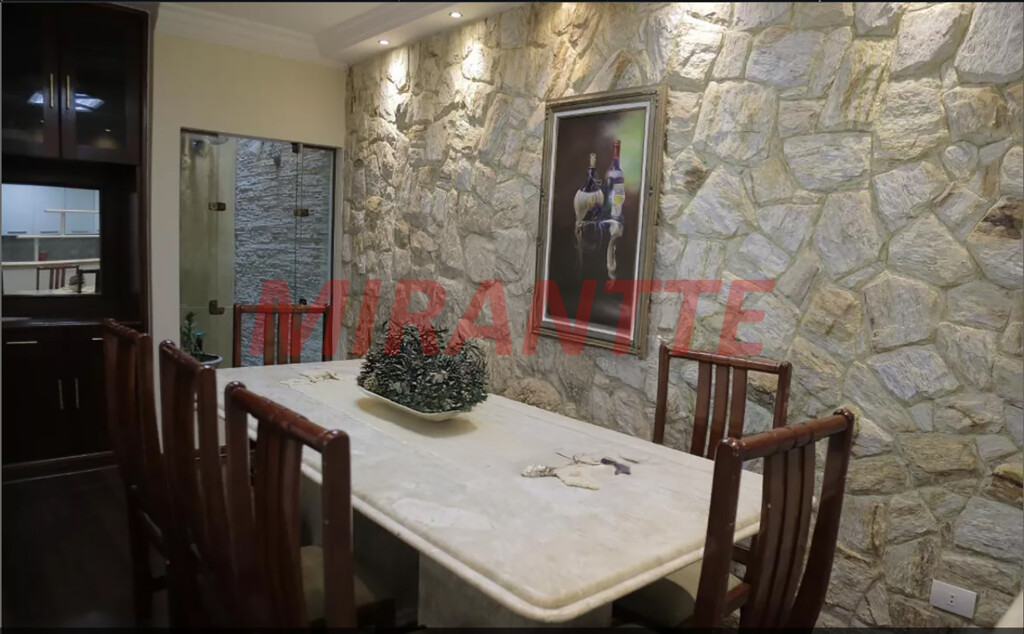 Casa terrea de 440m² com 4 quartos em Vila Carolina