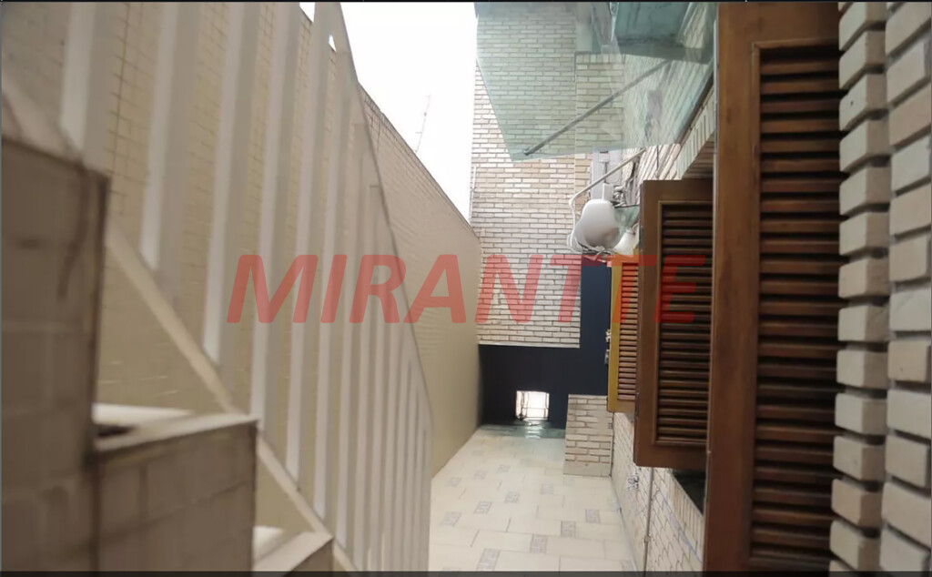 Casa terrea de 440m² com 4 quartos em Vila Carolina