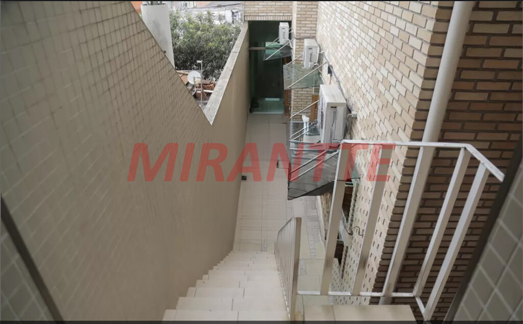 Casa terrea de 440m² com 4 quartos em Vila Carolina