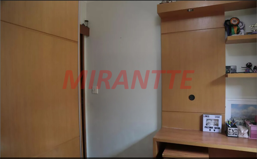Casa terrea de 440m² com 4 quartos em Vila Carolina