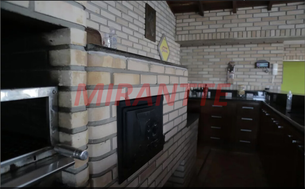 Casa terrea de 440m² com 4 quartos em Vila Carolina