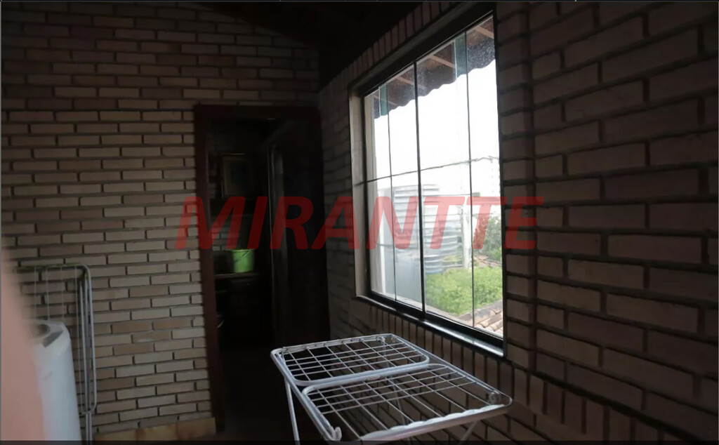 Casa terrea de 440m² com 4 quartos em Vila Carolina