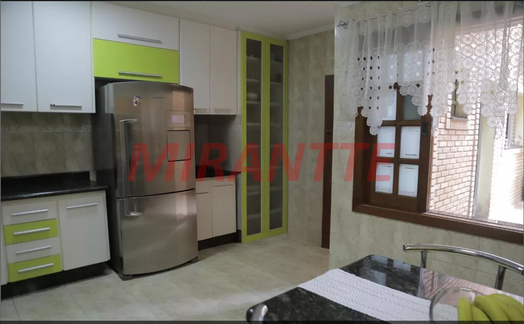Casa terrea de 440m² com 4 quartos em Vila Carolina