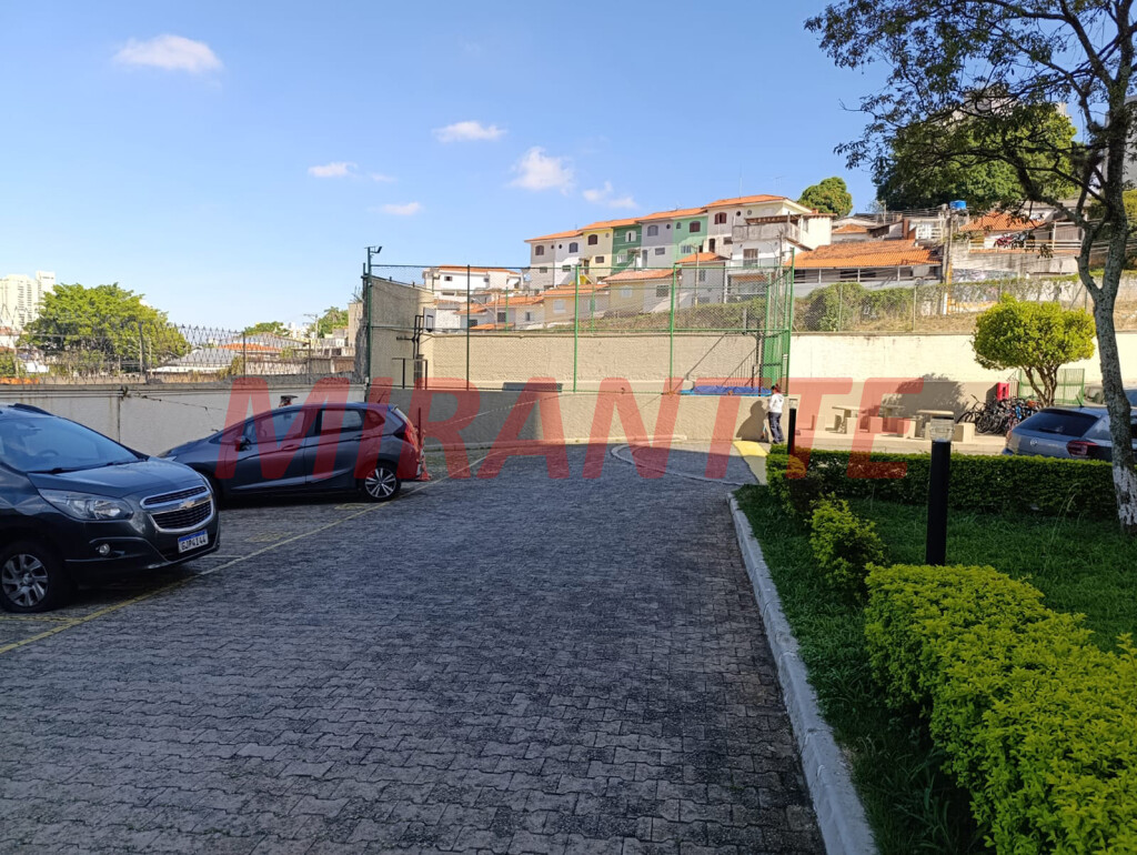 Apartamento de 70m² com 3 quartos em Água Fria
