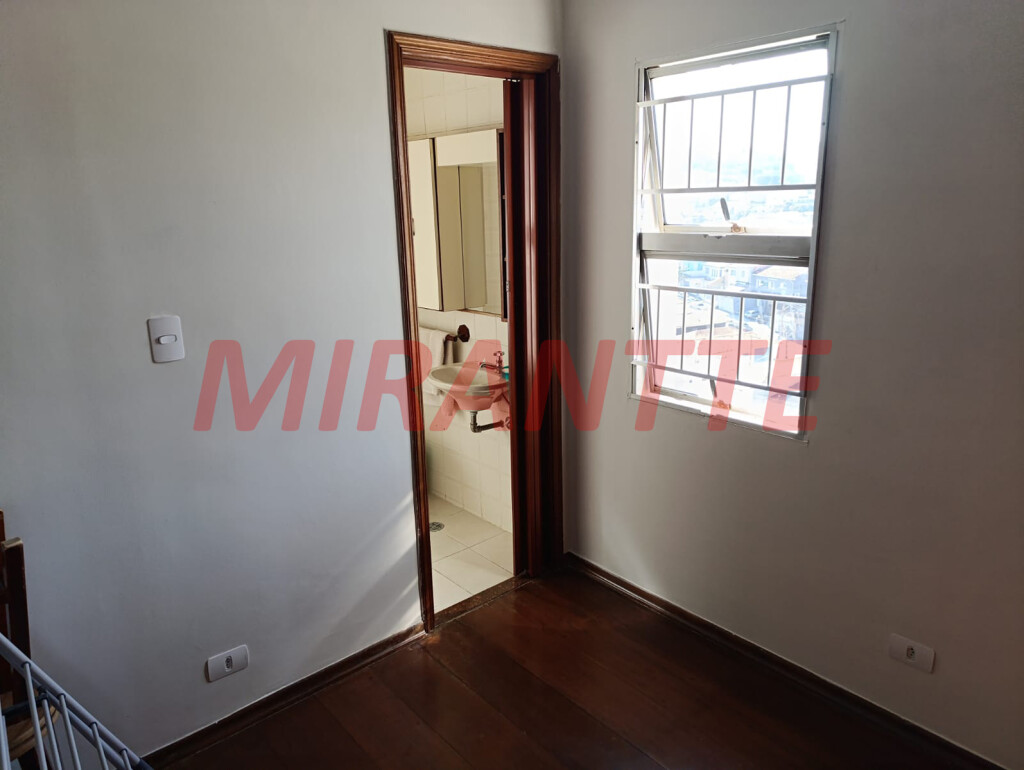 Apartamento de 70m² com 3 quartos em Água Fria