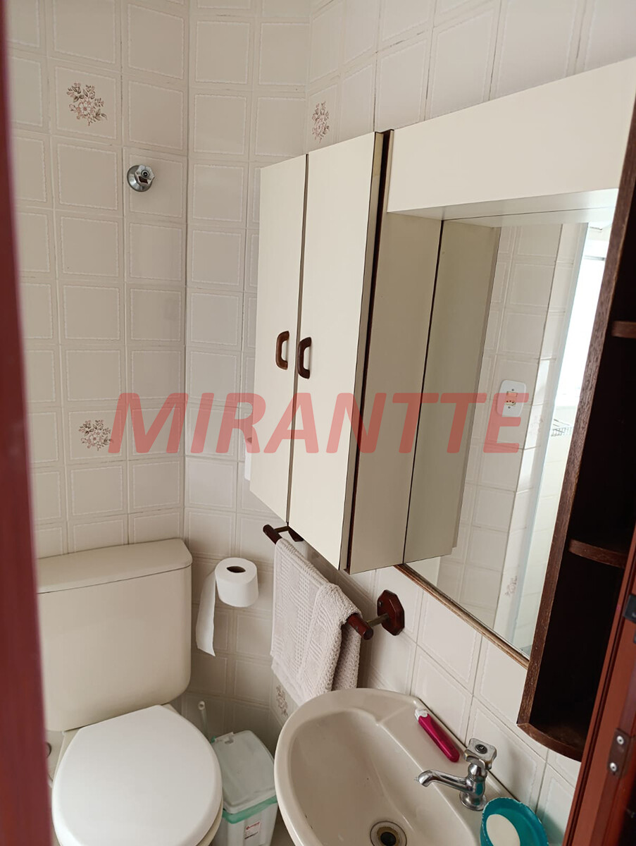 Apartamento de 70m² com 3 quartos em Água Fria