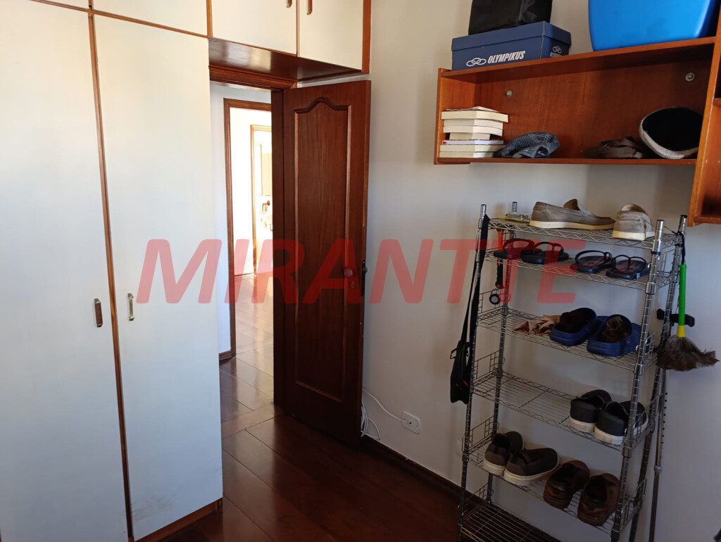 Apartamento de 70m² com 3 quartos em Água Fria