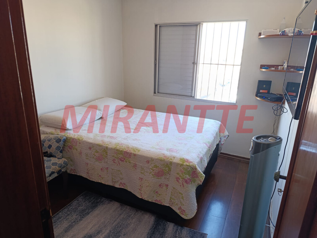 Apartamento de 70m² com 3 quartos em Água Fria