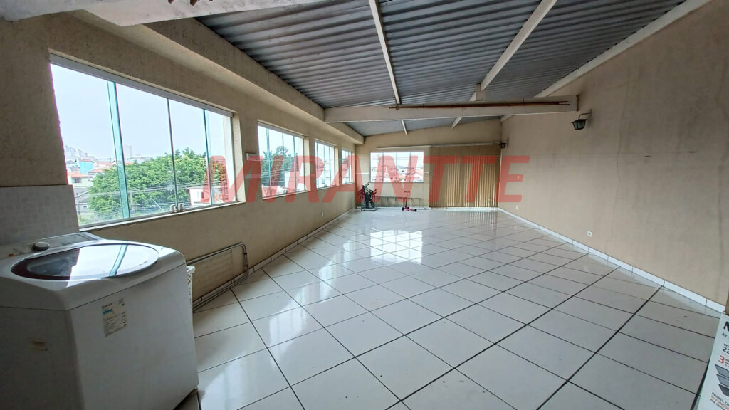 Sobrado de 238m² com 3 quartos em Jardim Vila Galvão