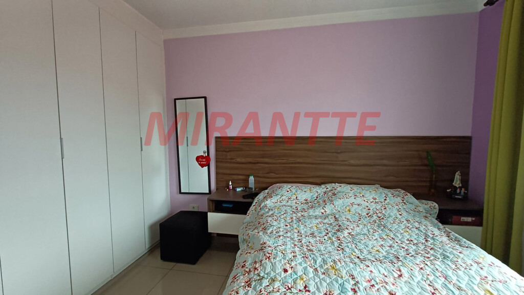 Sobrado de 238m² com 3 quartos em Jardim Vila Galvão