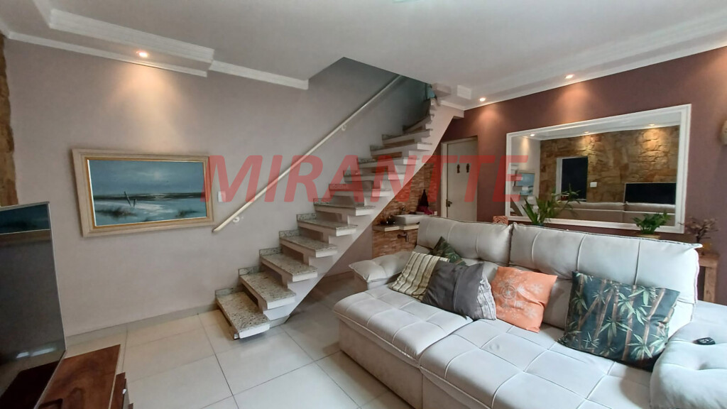Sobrado de 238m² com 3 quartos em Jardim Vila Galvão