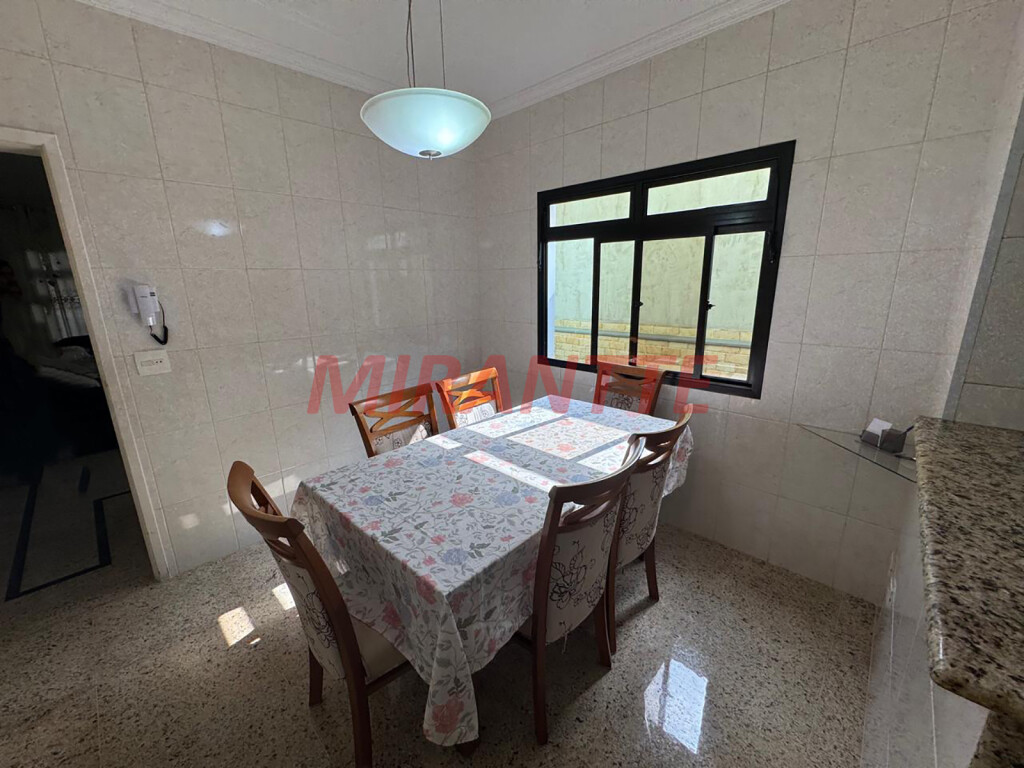 Sobrado de 155m² com 3 quartos em Santana