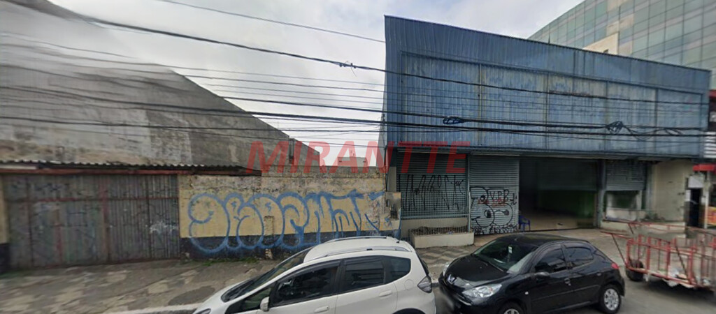 Terreno de 2354m² em Santana