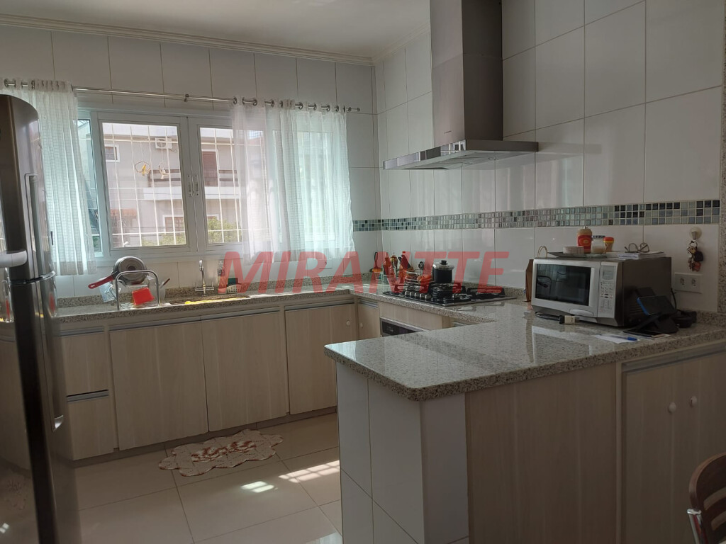 Casa terrea de 165m² com 4 quartos em Vila Maria