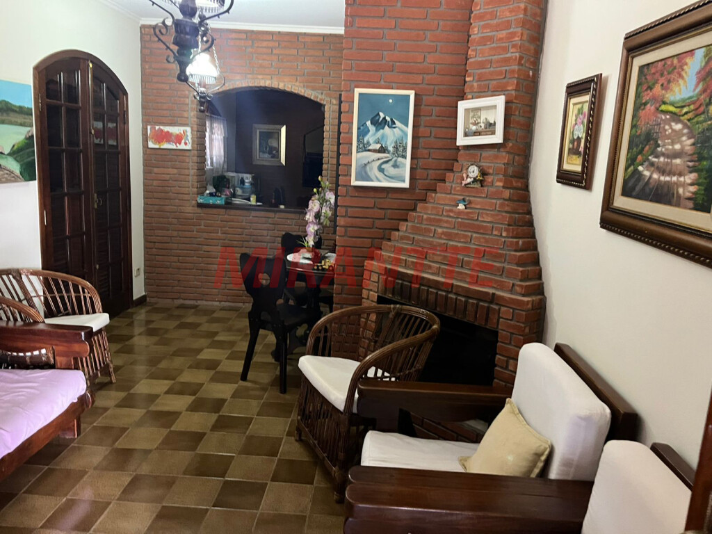 ChÁcara com 8 quartos em Caceia