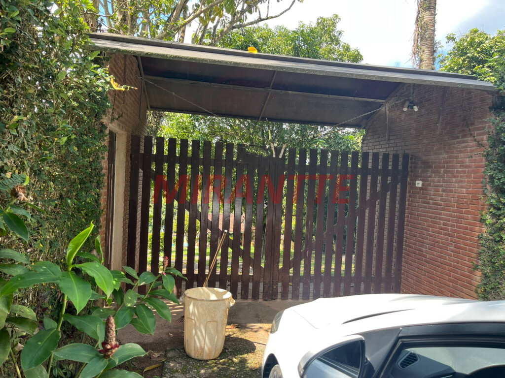 Chácara com 8 quartos em Caceia