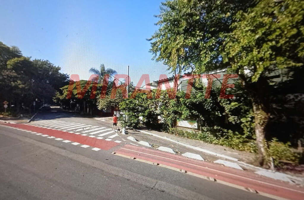 Sobrado de 388m² com 6 quartos em Vila Madalena