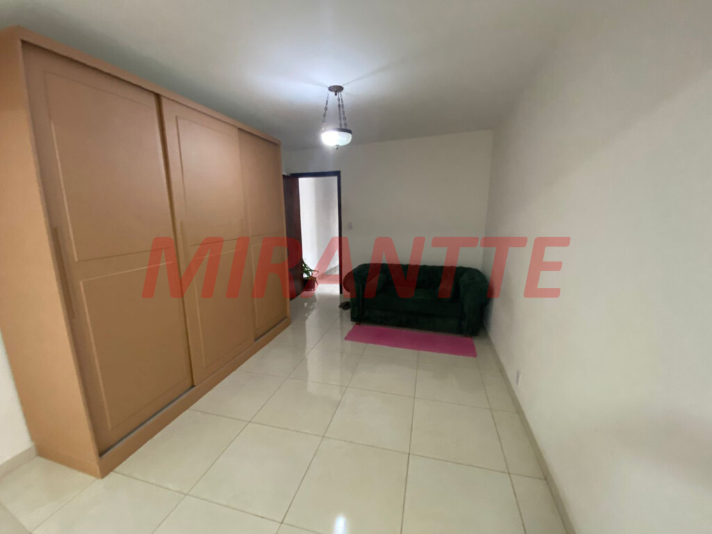 Sobrado de 156m² com 2 quartos em Vila Ester