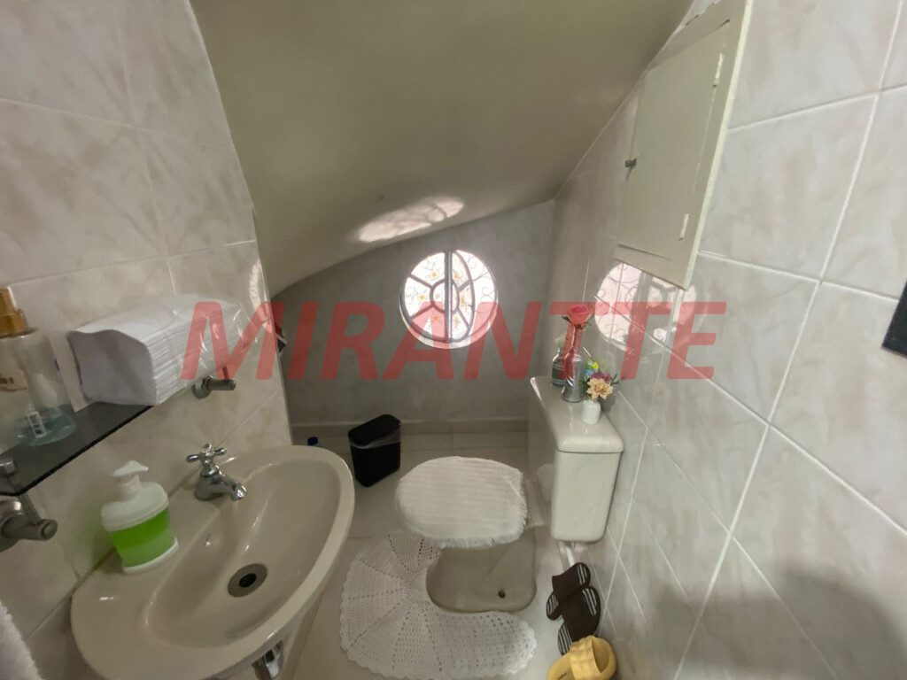 Sobrado de 156m² com 2 quartos em Vila Ester