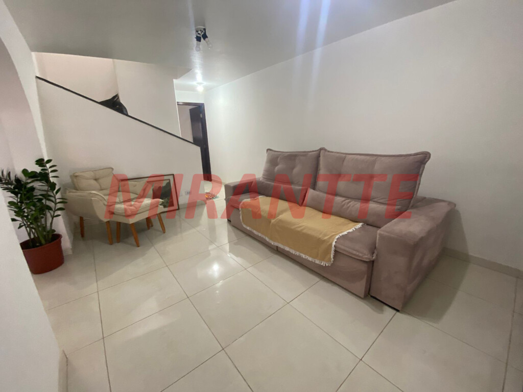 Sobrado de 156m² com 2 quartos em Vila Ester