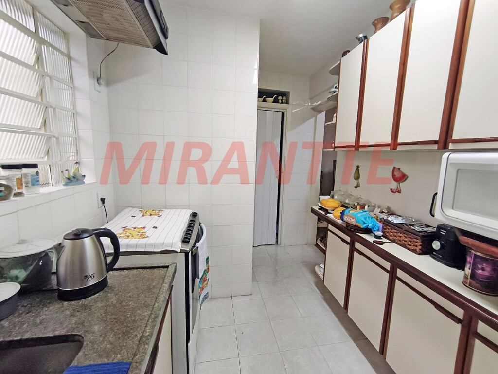 Sobrado de 1995m² com 2 quartos em Santa Teresinha