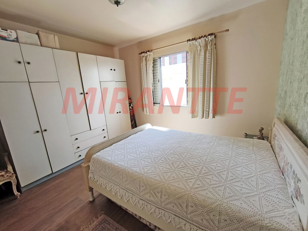 Sobrado de 1995m² com 2 quartos em Santa Teresinha