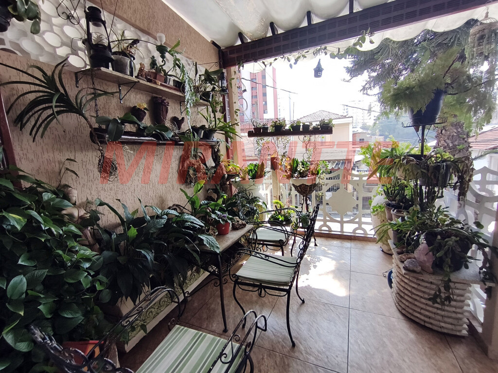 Sobrado de 1995m² com 2 quartos em Santa Teresinha