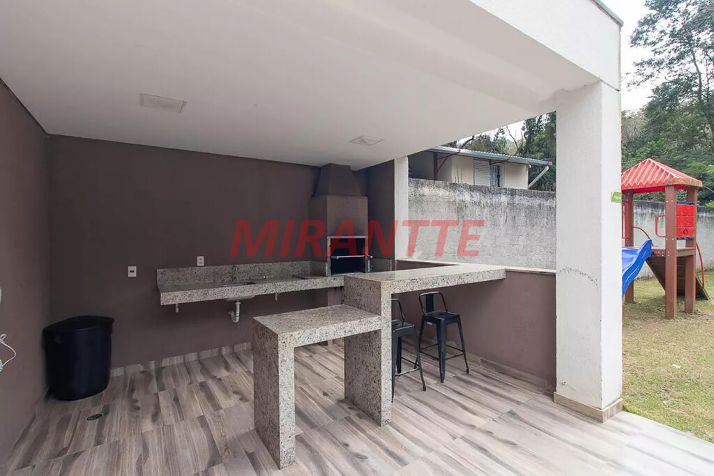Apartamento de 42m² com 2 quartos em Horto Florestal